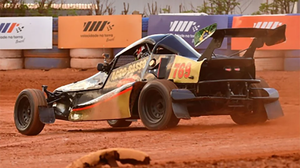 Ricardo Basso é o campeão brasileiro de Autocross 2022