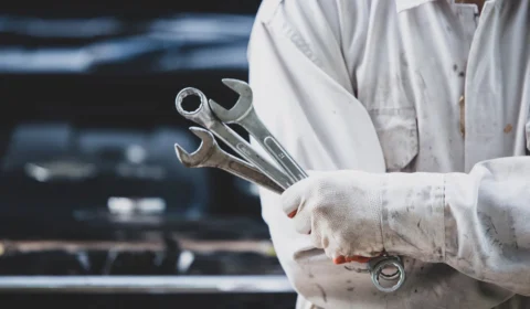 Sine Amazonas divulga vagas de emprego para motorista, mecânico, polidor de veículos, e consultor de vendas de autopeças nesta segunda-feira ( 06/06 )