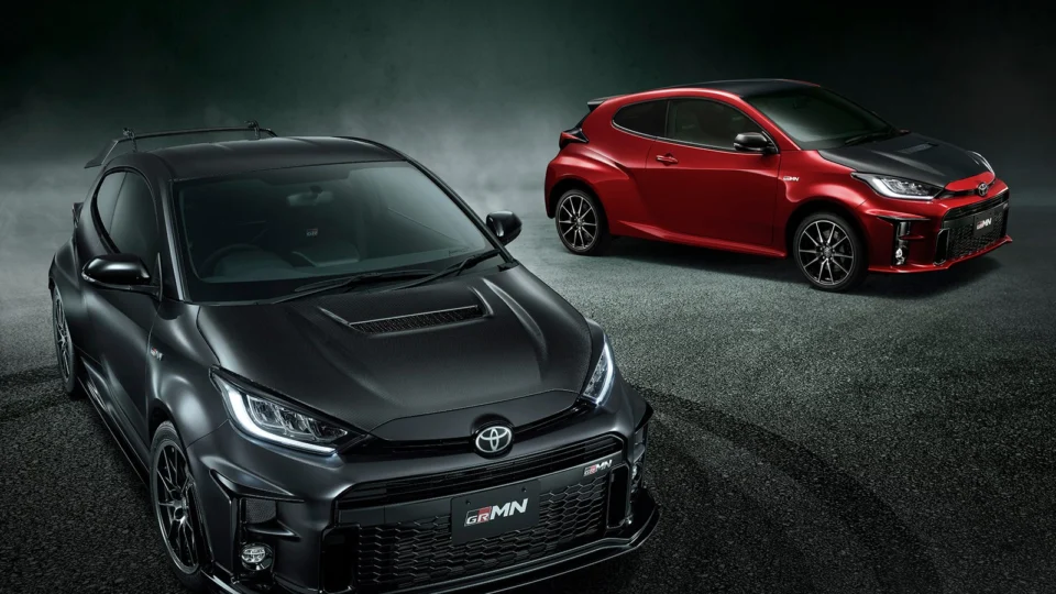 Toyota GRMN Yaris 2022 é apresentado no Japão em edição limitada