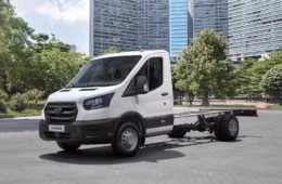 Ford lança a Transit Chassis com foco no custo-benefício e rentabilidade do cliente  