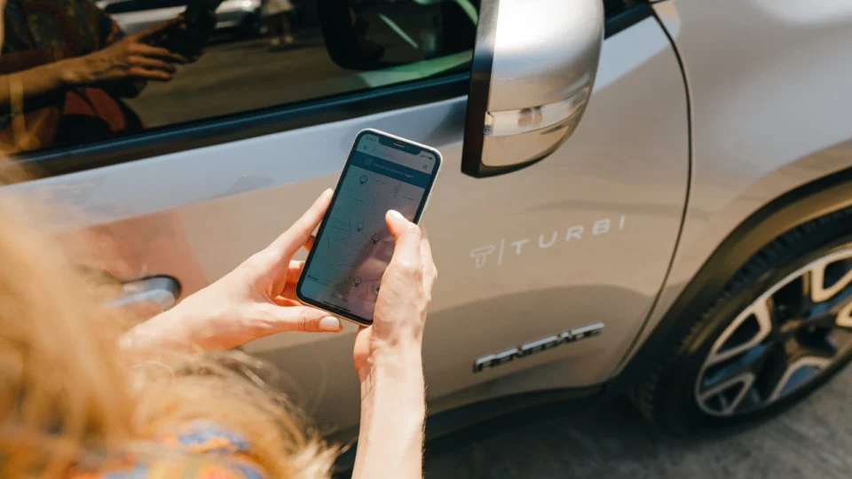 Por que a Assinatura de carro durante alta temporada é boa opção para motoristas 