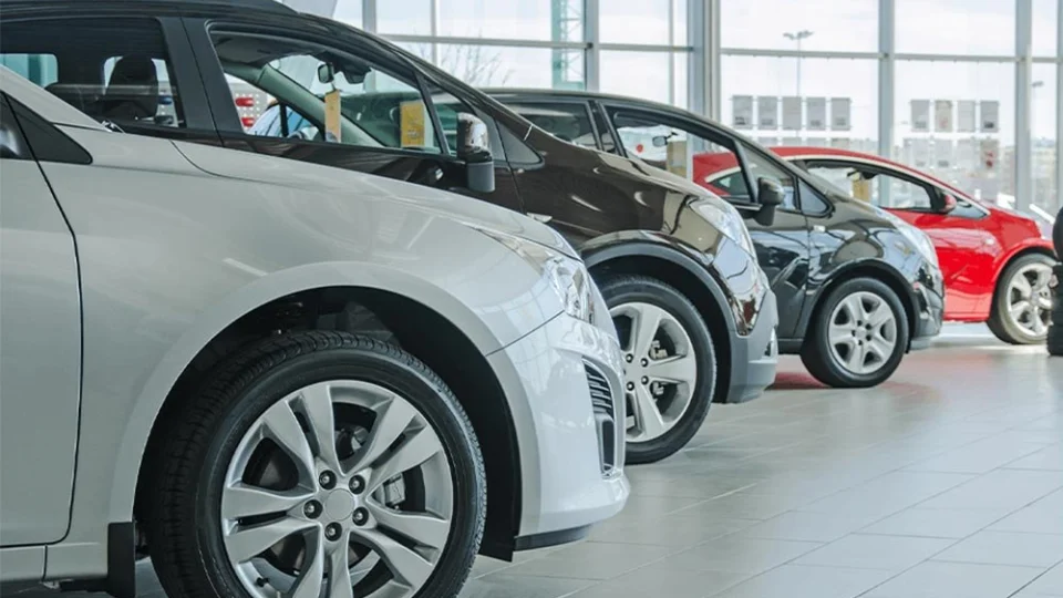 Média diária de vendas de veículos usados sobe no mês fevereiro