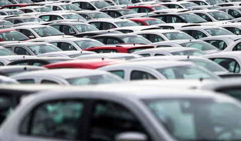 Vendas de veículos caem 38,5% em janeiro, aponta Anfavea