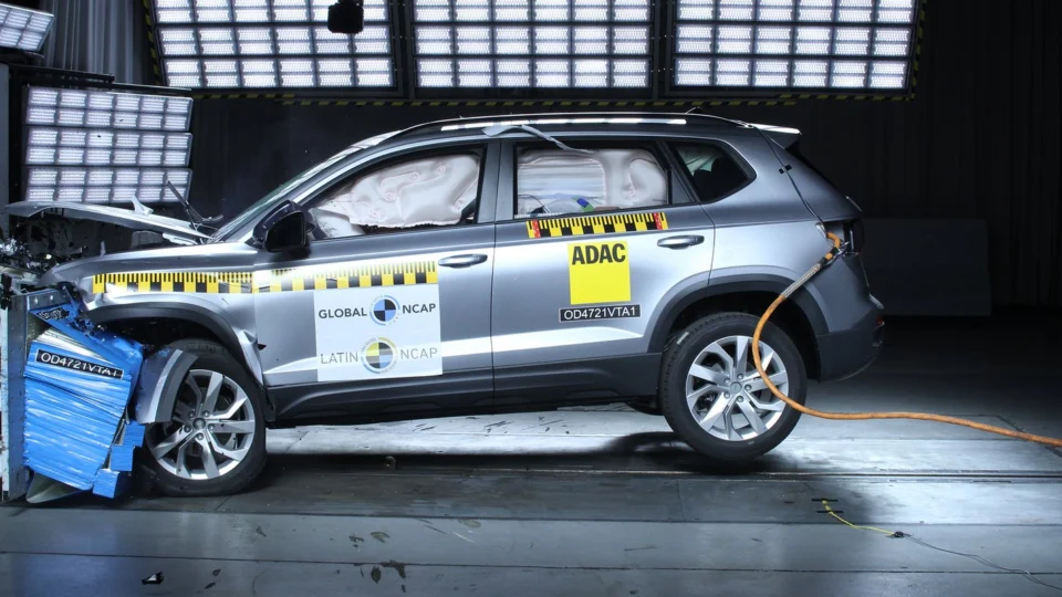 Volkswagen Taos ganha 5 estrelas no teste de segurança do Latin NCap