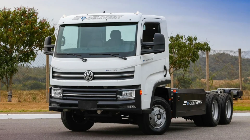 Volkswagen testa o maior caminhão elétrico fabricado no Brasil