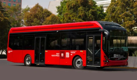 Volvo testa inédito ônibus 100% elétrico na América Latina