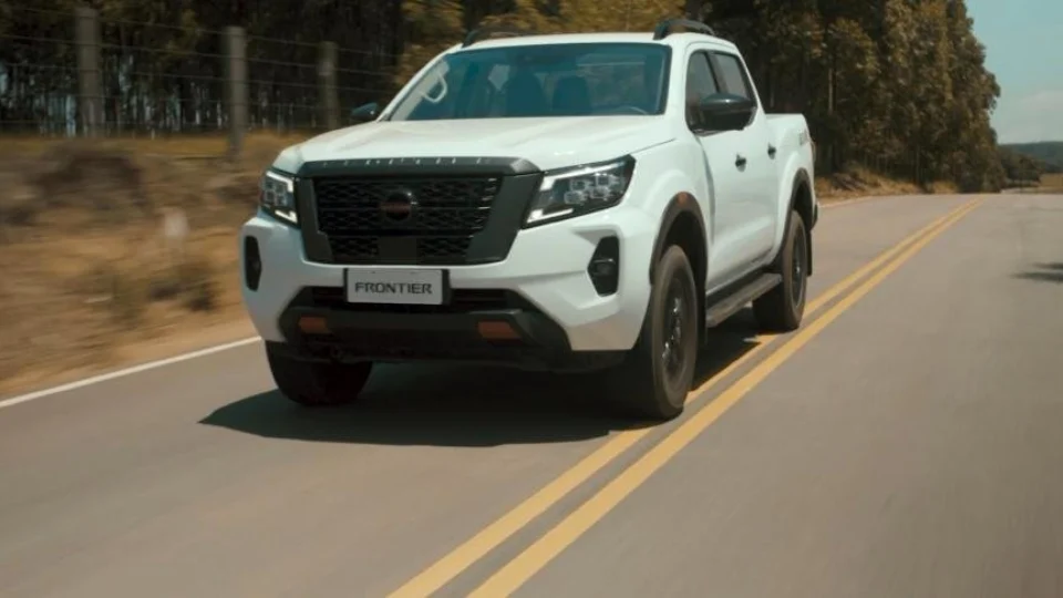 Novos sistemas tecnológicos mantêm Nova Nissan Frontier em sua rota