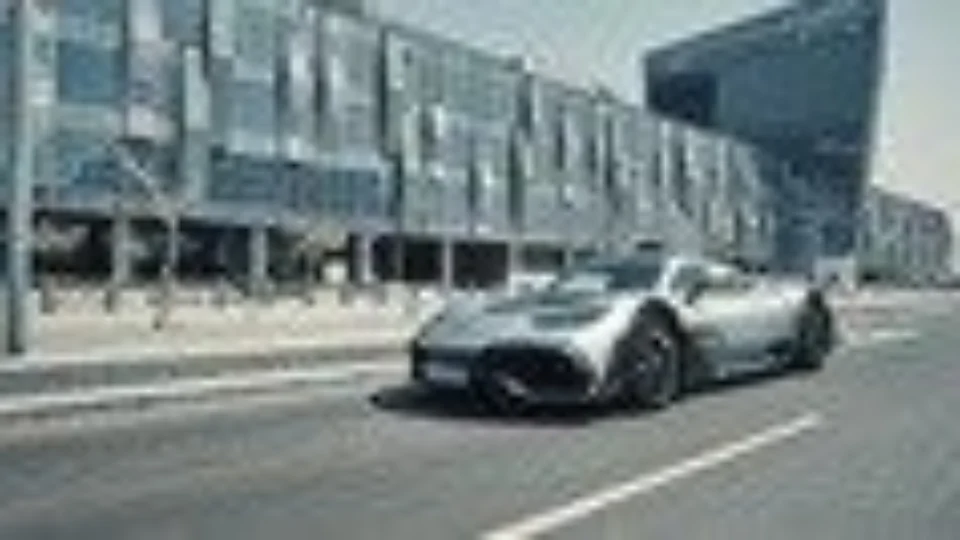 No 55º aniversário da marca, Mercedes-AMG ONE traz tecnologia de competição para as ruas