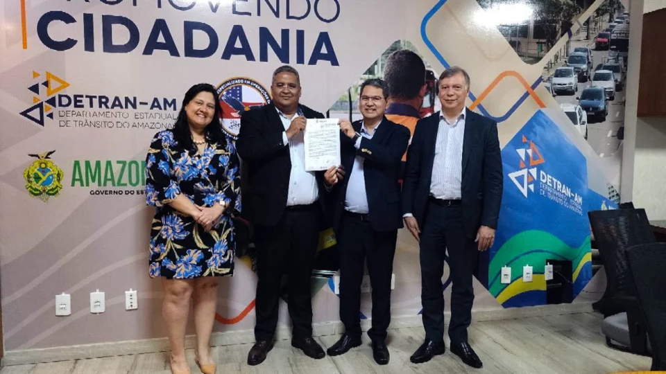Detran Amazonas firma parceria com Moto Honda para ações em prol da segurança no trânsito