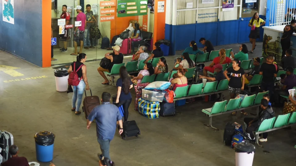 Operação do Dia do Trabalhador registra fluxo superior a 32 mil passageiros nos transportes intermunicipais do Amazonas