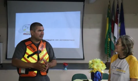 Parintins 2023: Mototaxistas participam de palestra sobre qualificação profissional e segurança no trânsito