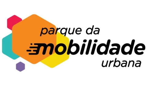 Stellantis participa do Parque da Mobilidade Urbana com exposição de carros elétricos e híbridos