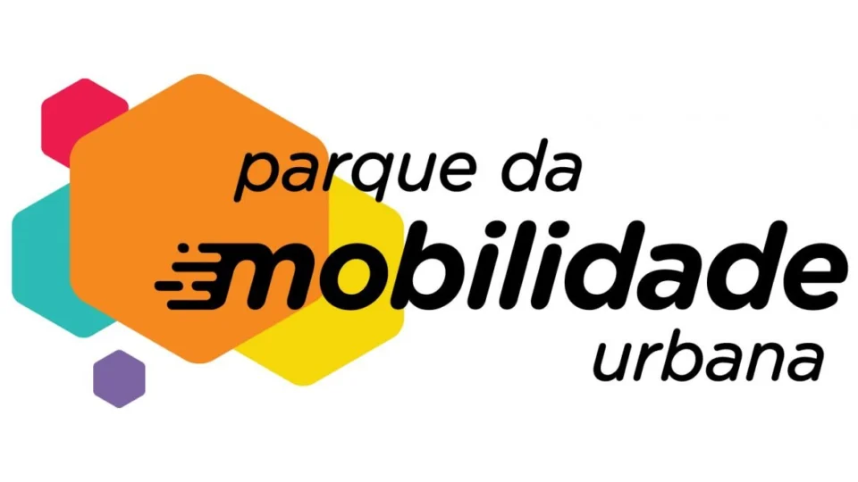 Stellantis participa do Parque da Mobilidade Urbana com exposição de carros elétricos e híbridos