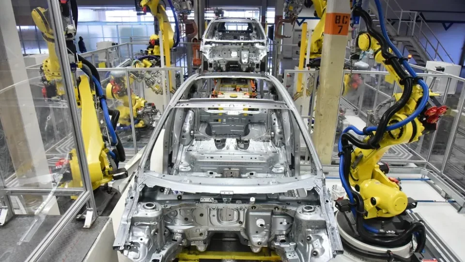 Produção de autoveículos cresce 10,7% e supera a barreira de 200 mil unidades