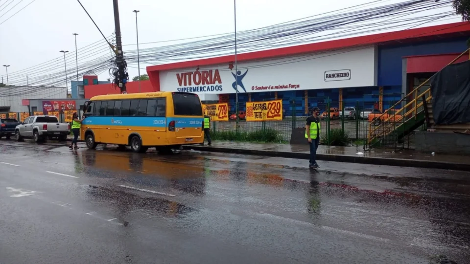 Serviços de transporte são fiscalizados na Grande Circular