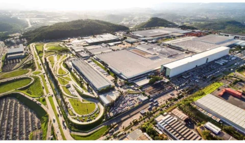 Polo Automotivo Stellantis de Betim completa 47 anos 