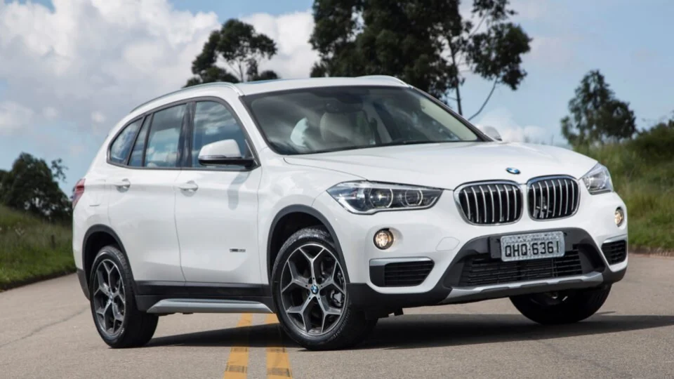 BMW X1 ganha conexão com Amazon Alexa para modelos produzidos a partir de 2019