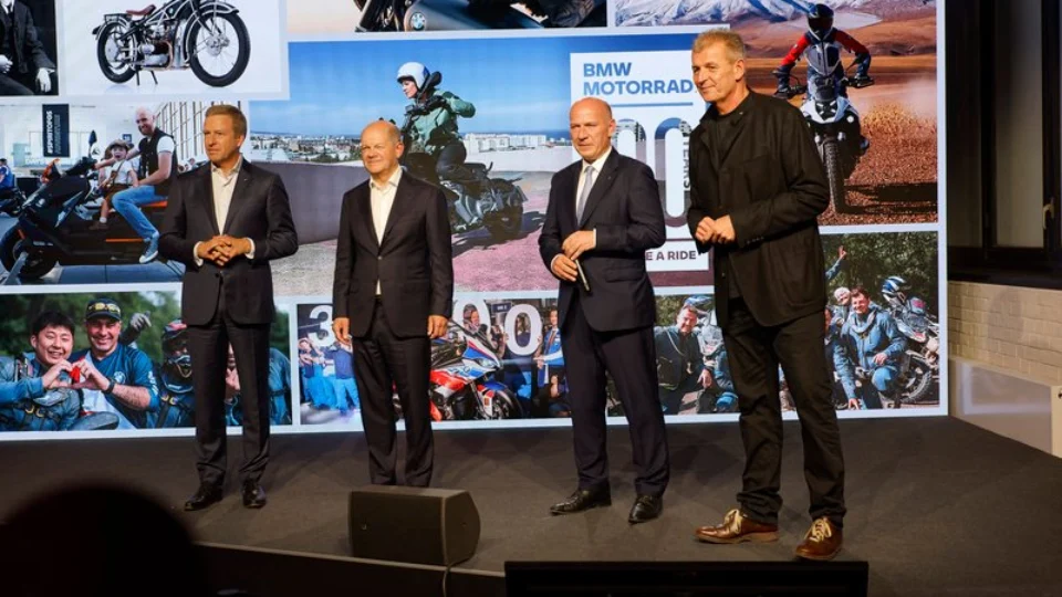 BMW Motorrad celebra inauguração do BMW Motorrad Welt em seu centenário