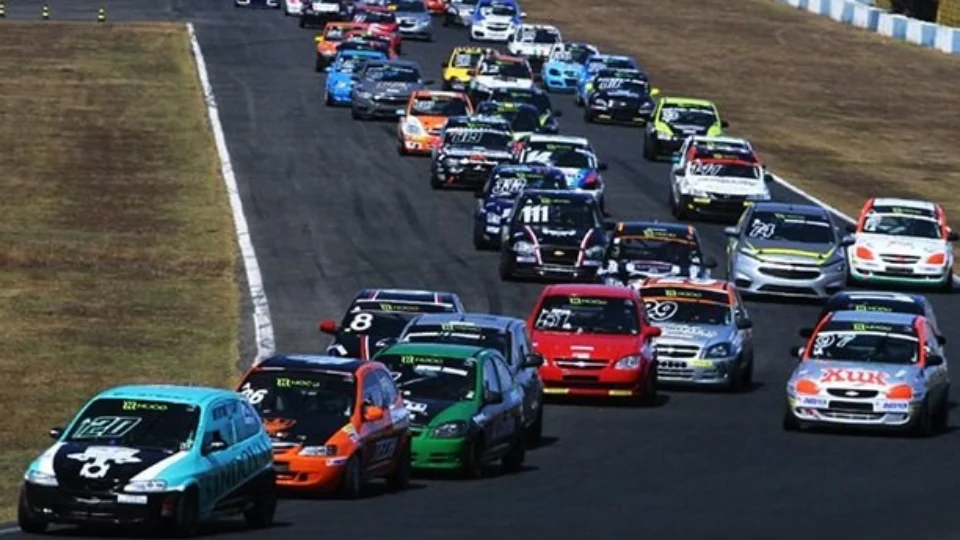 Brasileiro de Turismo 1.4 começa em Goiânia