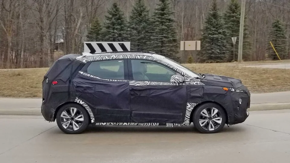 Chevrolet Bolt tem produção confirmada para meados de 2021