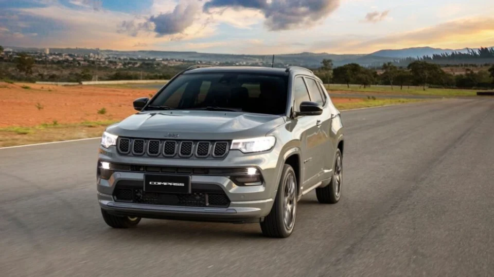 Jeep é líder absoluta em SUVs com 22,7% de participação de mercado em abril