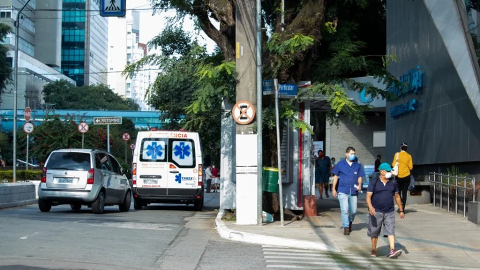 Detran-AM informa abertura de consulta pública à população para criação de Manual Brasileiro de Sinalização de Trânsito