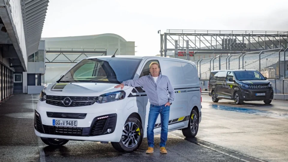 Conjuntos de decalques dão ainda mais estilo aos Opel Vivaro e Opel Zafira Life