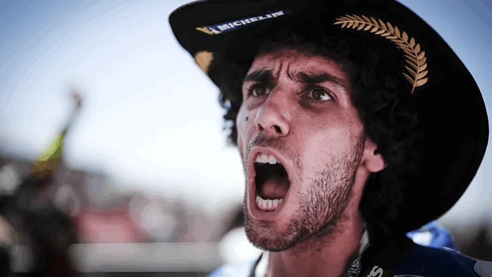 Yamaha assina Rins para temporada 2024 da MotoGP