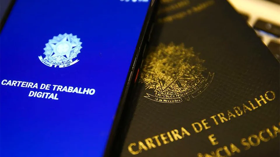 Sine Amazonas oferta vagas para consultor de vendas de veículos, vendedor de peças, e outras nesta segunda-feira (20/06)