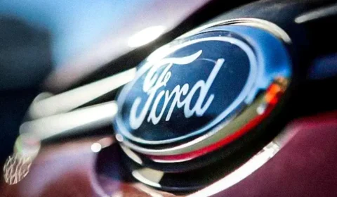 Ford atrasa algumas entregas de veículos devido à falta de emblemas