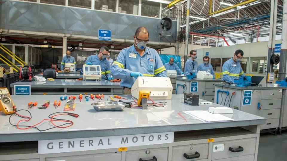 Fábricas da GM já receberam 91 respiradores para conserto