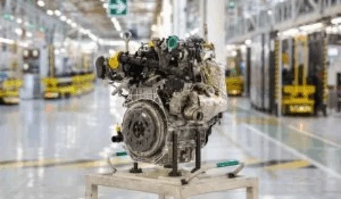 Horse inicia produção de motor híbrido plug-in na Espanha para Renault Rafale