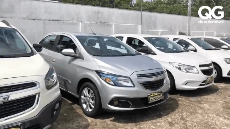 Confira as vantagens de comprar um veículo seminovo