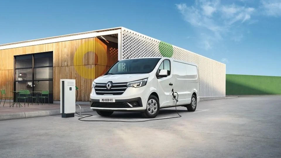 Novo Trafic Van E-Tech chega para completar a gama de utilitários da Renault