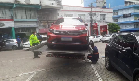 Veículo com quase 300 pendências de pagamento é apreendido em Manaus