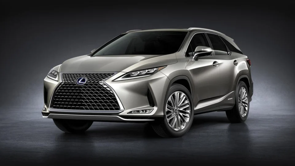 Lexus traz novo SUV RX 450h para completar portfólio híbrido e apresenta novidades no sedã ES 300h