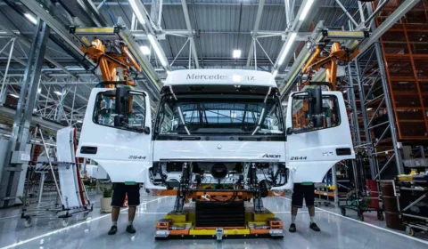 Primeira queda mensal do ano é registrada na produção de caminhões