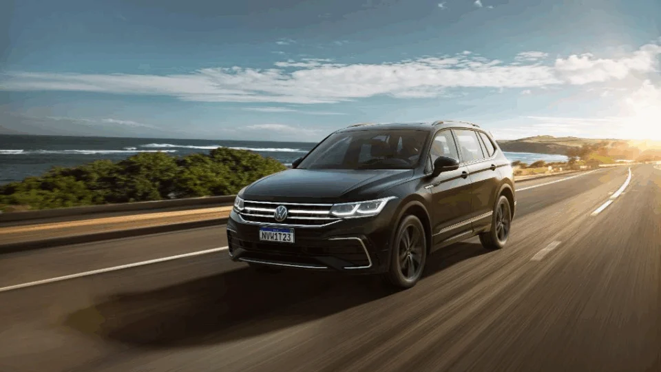 VW Tiguan Allspace R-Line tem primeiro lote esgotado em três horas 