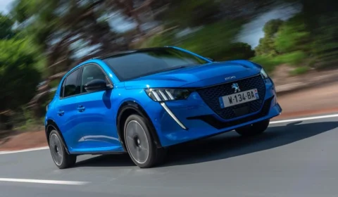 Novo PEUGEOT 208 conquista o título “Car of the Year 2020