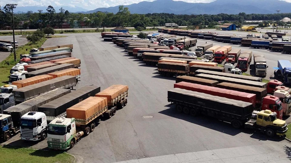 Motoristas profissionais já contam com 50 pontos de parada e descanso pelo país