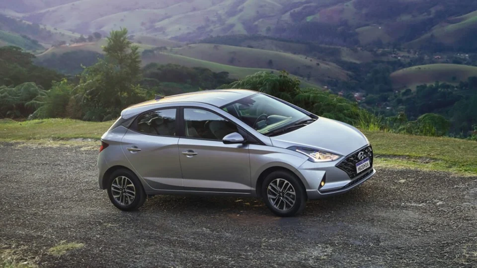 Hyundai HB20 fecha o semestre como o carro de passeio mais vendido