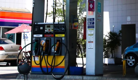 ANP: preço médio do litro de gasolina no país é de R$ 7,26
