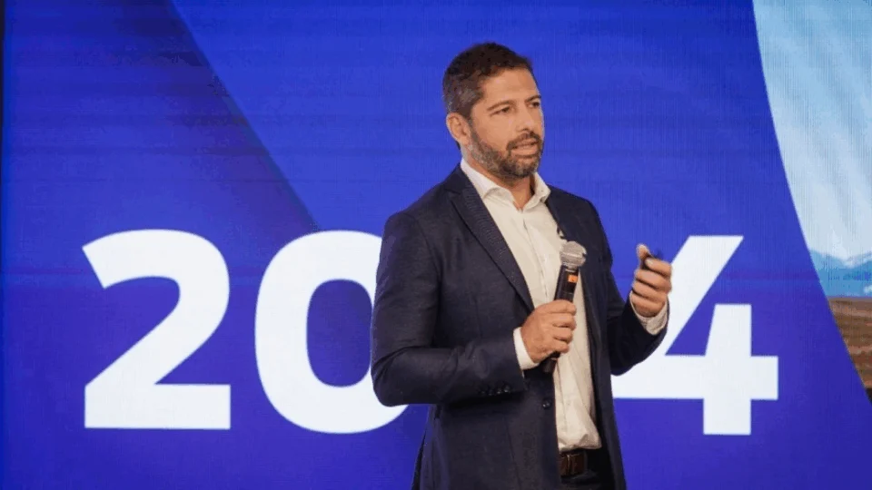 Ford vende 40% mais no ano e projeta crescimento de dois dígitos com novos lançamentos 