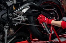 Motul destaca três problemas que podem prejudicar o desempenho das correntes em motocicletas
