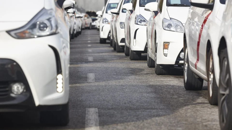 Inovações além dos veículos elétricos: 2024 chega com inteligência artificial e novidades em carros autônomos 