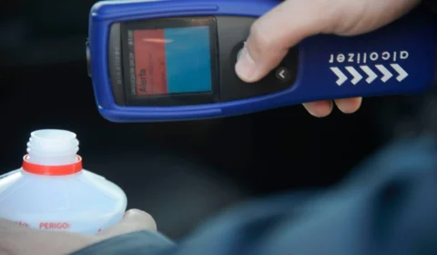 Decisão mantém validade da aplicação de multa para motorista que recusar bafômetro