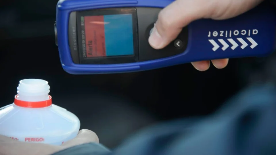 Decisão mantém validade da aplicação de multa para motorista que recusar bafômetro