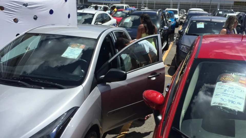 Vendas de carros usados diminuem em janeiro