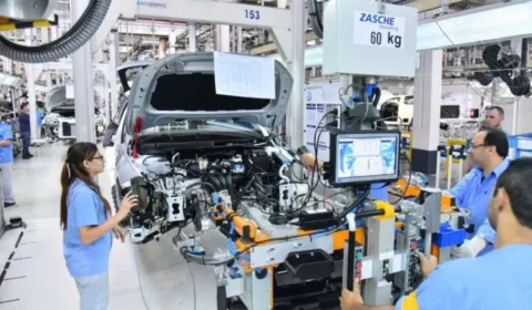 Funcionários da Volkswagen entram em férias por escassez de peças na produção