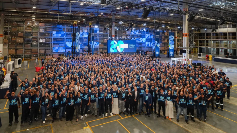 Volkswagen celebra 20 anos de seu Centro de Distribuição em Vinhedo
